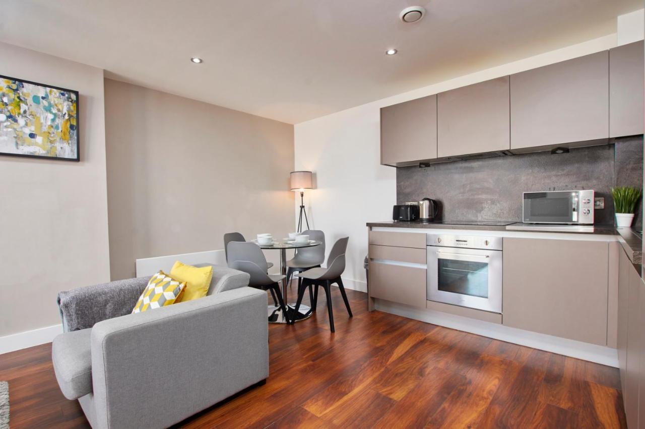 Lovely Central Abode - Amazing Views - Parking Leilighet Manchester Eksteriør bilde